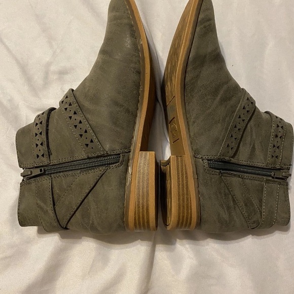 rocket dog ankle boots size 7 1/2 - Picture 2 of 6